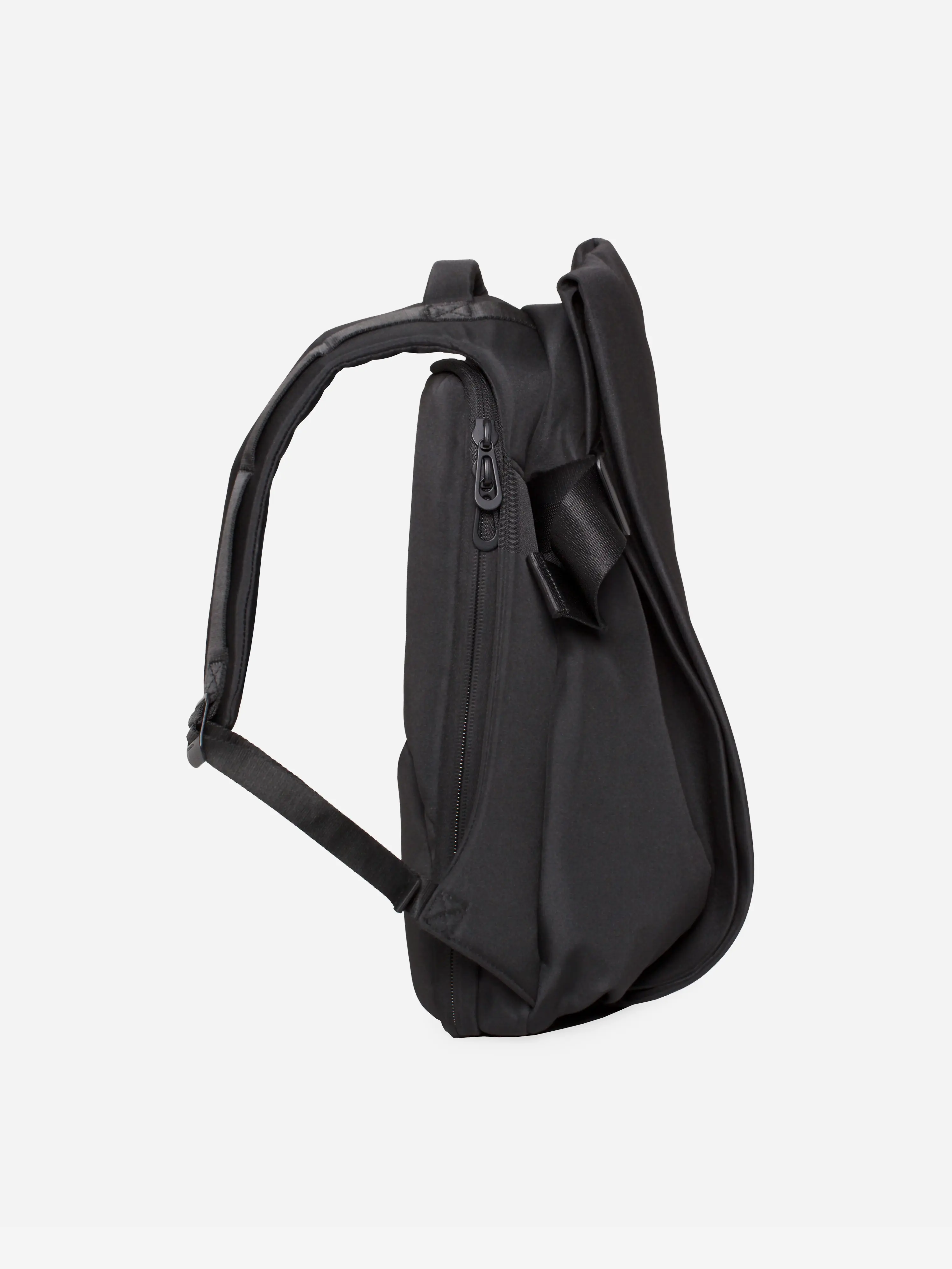 Рюкзак Cote&Ciel Isar Medium EcoYarn Black Black
