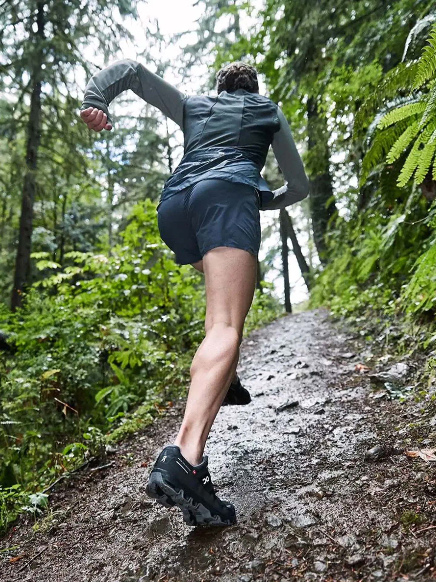 Кроссовки On Running Cloudventure Waterproof 2 Black/Graphite