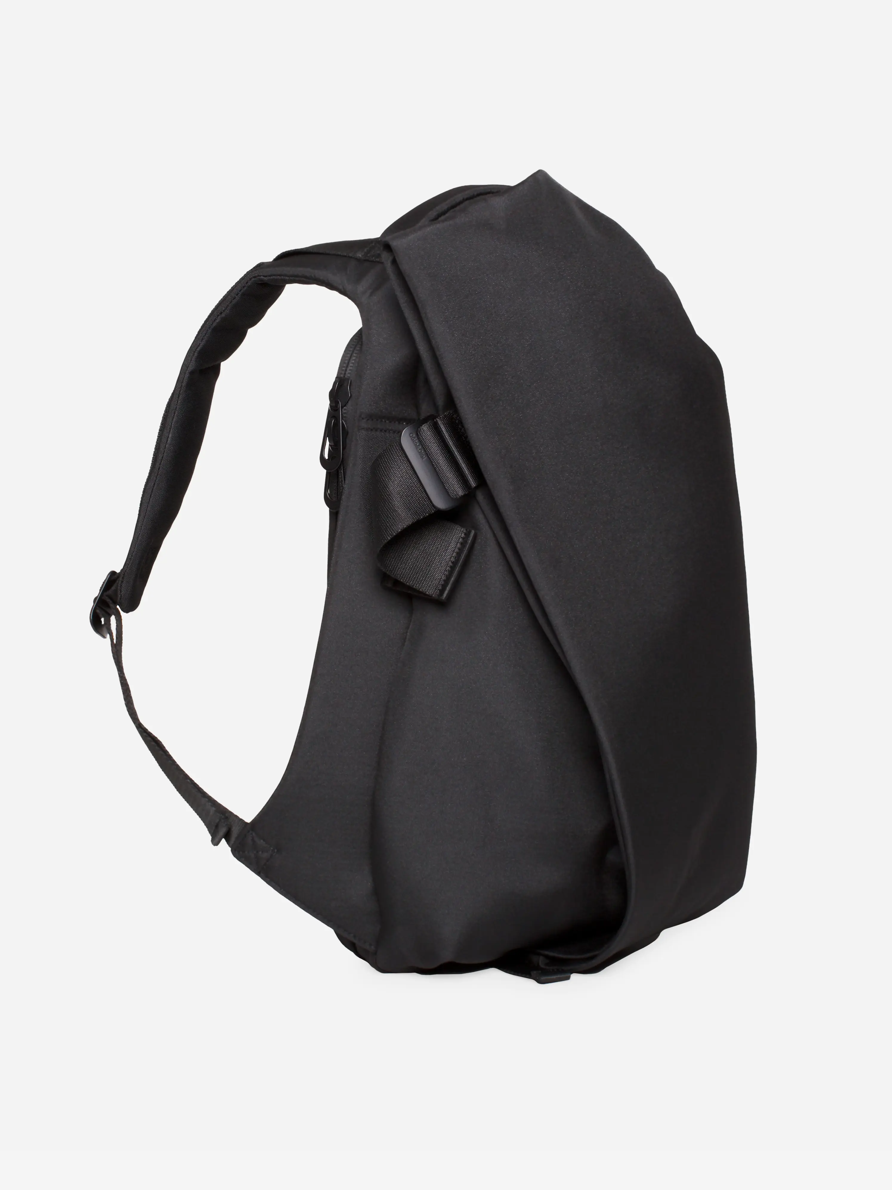 Рюкзак Cote&Ciel Isar Medium EcoYarn Black Black