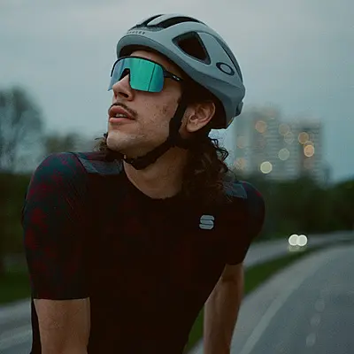 OAKLEY