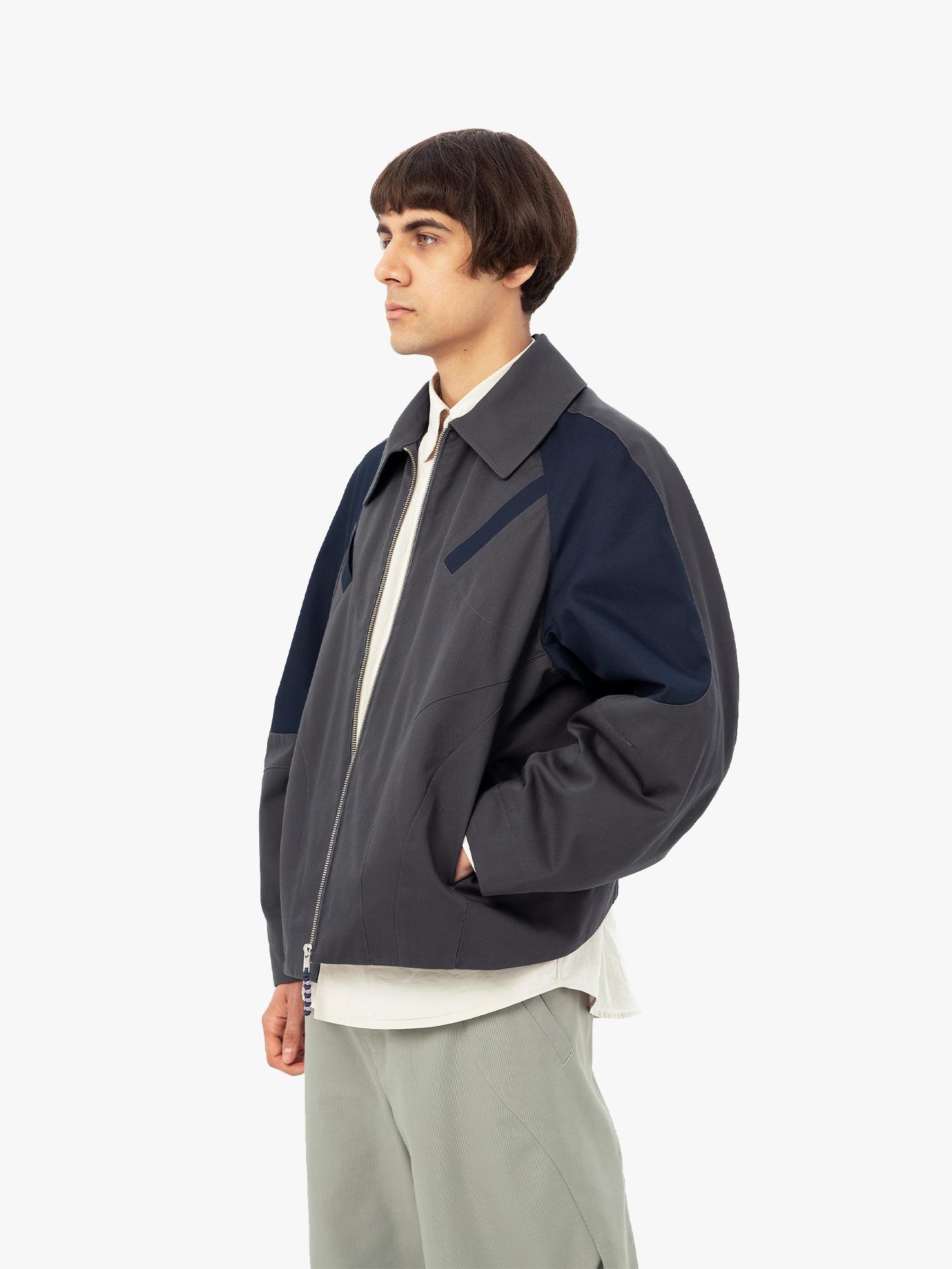 

Бомбер Archivarius OBCORDATE PANEL JACKET GRAPHITE, Графитовый