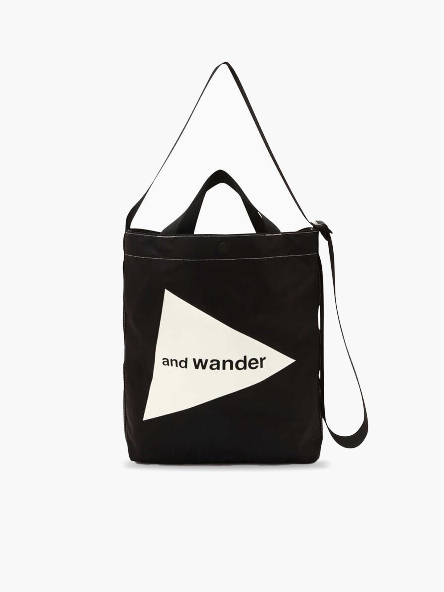 Сумка And Wander CORDURA logo tote bag medium 5742985145/BLKF, цвет черный